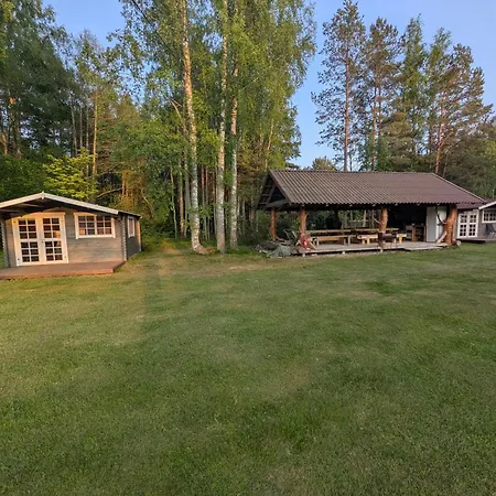 Timu Talu Puhkemajad * Ruhnu