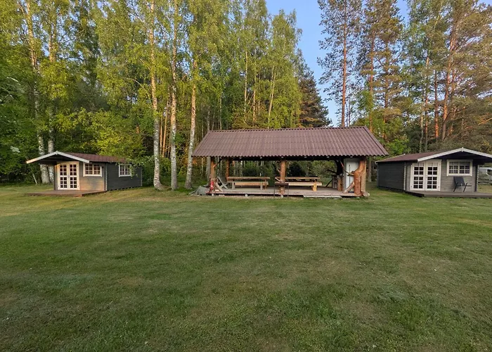 Timu Talu Puhkemajad مكان تخييم Ruhnu